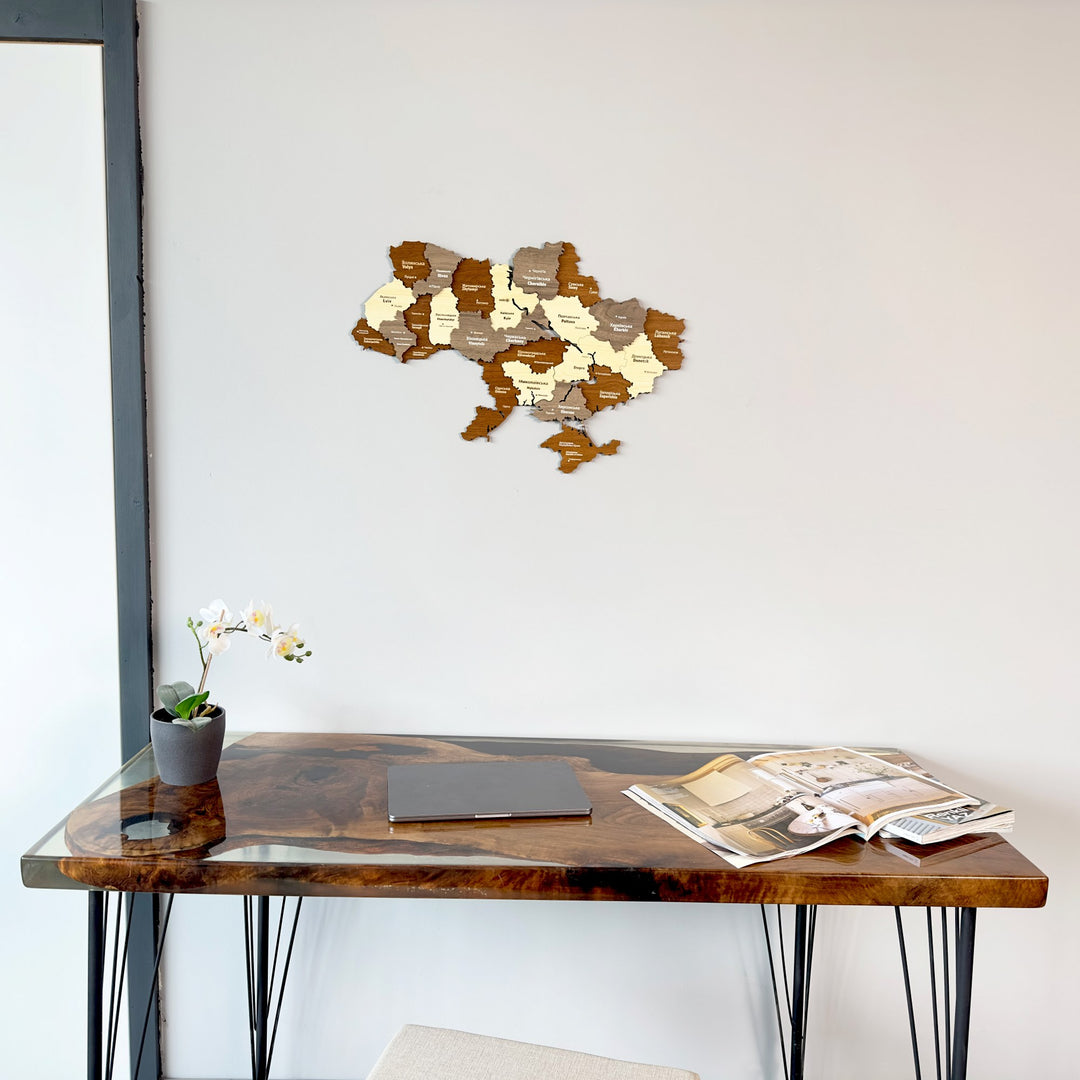 ukrayna-ahsap-duvar-haritasi-ahsap-duvar-dekoru-3d-ve-cok-renkli-ofis-ortami-icin-sanatsal-dokunus-colorfullworldstr