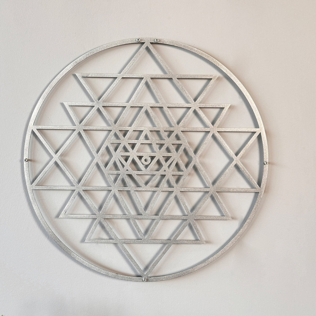 sri-yantra-kutsal-geometri-metal-duvar-tablosu-estetik-gorunumu-ve-modern-tasarimi-ile-colorfullworlds