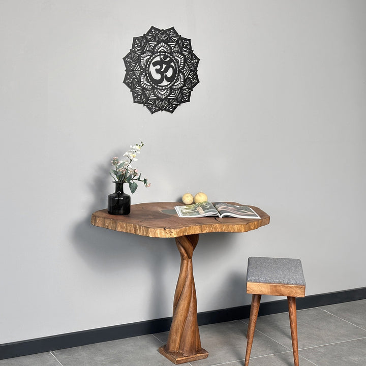 om-mandala-metal-duvar-tablosu-yaraticilik-ve-ruhsal-unsurlarin-birlesimi-colorfullworlds