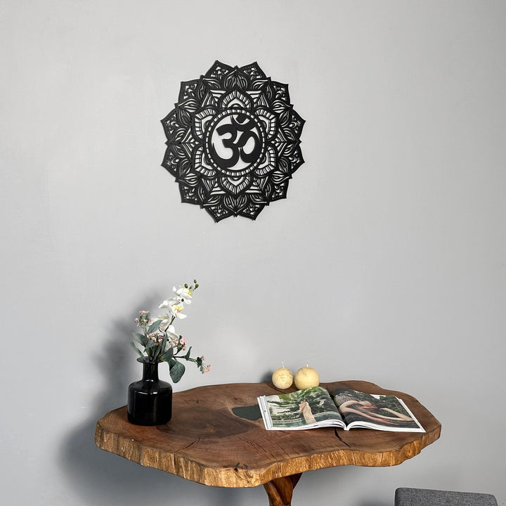 om-mandala-ev-duvar-dekoru-modern-ve-spirituel-sanat-eseri-ile-dekorasyon-colorfullworlds