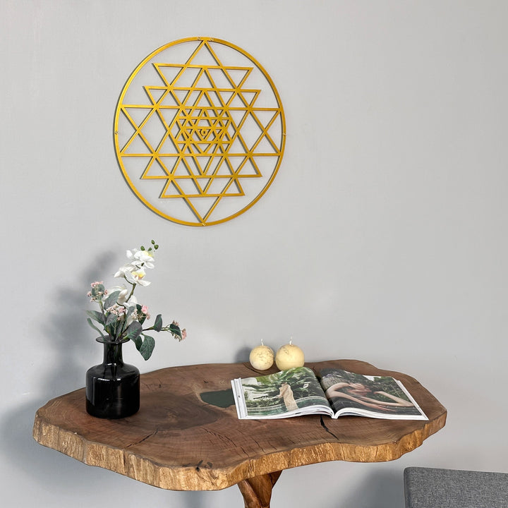 sri-yantra-kutsal-geometri-metal-duvar-dekoru-ofis-icin-estetik-ve-sanatsal-tasarim-colorfullworlds