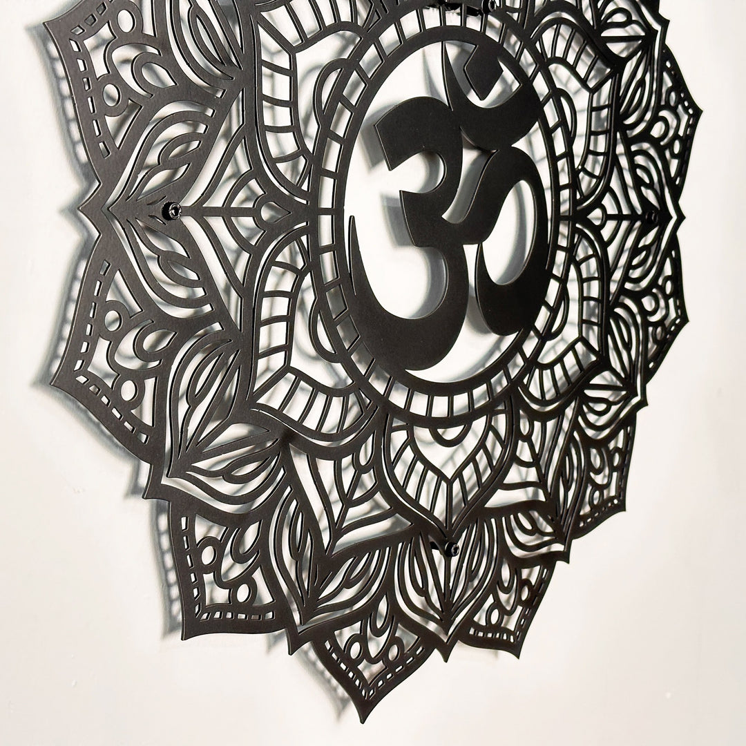 om-mandala-metal-duvar-dekoru-huzur-verici-sanatsal-tasarim-ve-dekor-colorfullworlds