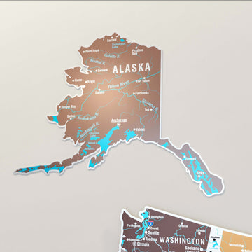Soil renkli Alaska parçası yakın çekim, Yukon Nehri ve Anchorage isimleri okunuyor