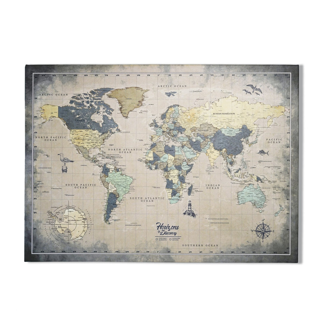 vintage dunya haritasi kanvas tablonun duvara asilmis genis gorunumu colorfullworldstr