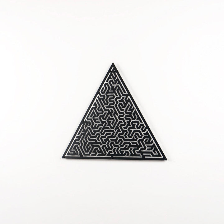 Eşkenar Üçgen Labirent Metal Duvar Dekoru