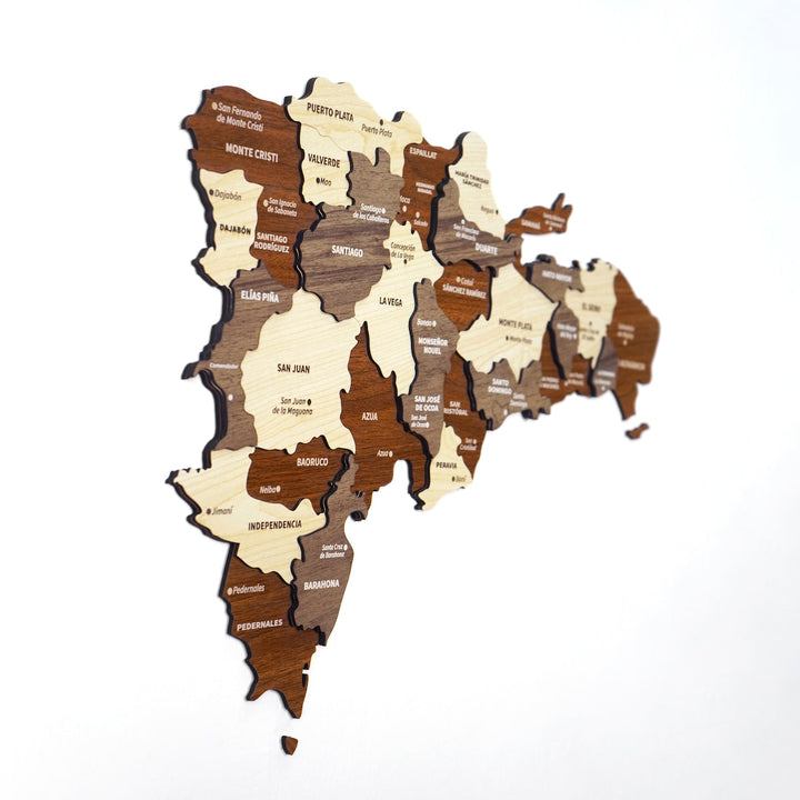 detaylıca-tasarlanmış-3d-ahşap-dominik-cumhuriyeti-haritası-sanatsal-bir-çalışma-olarak-duvarlarınızda-parlar