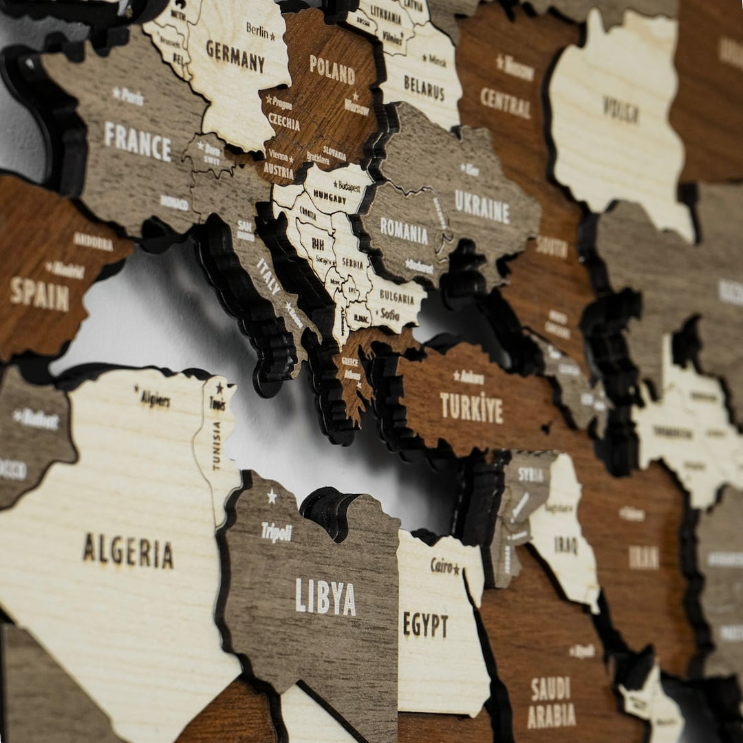 3d-ahsap-dunya-haritasi-dekoratif-metal-ve-ahsap-duvar-dekoru-cok-renkli-modern-ve-kulturel-dekorasyon-icin-ideal-colorfullworldstr