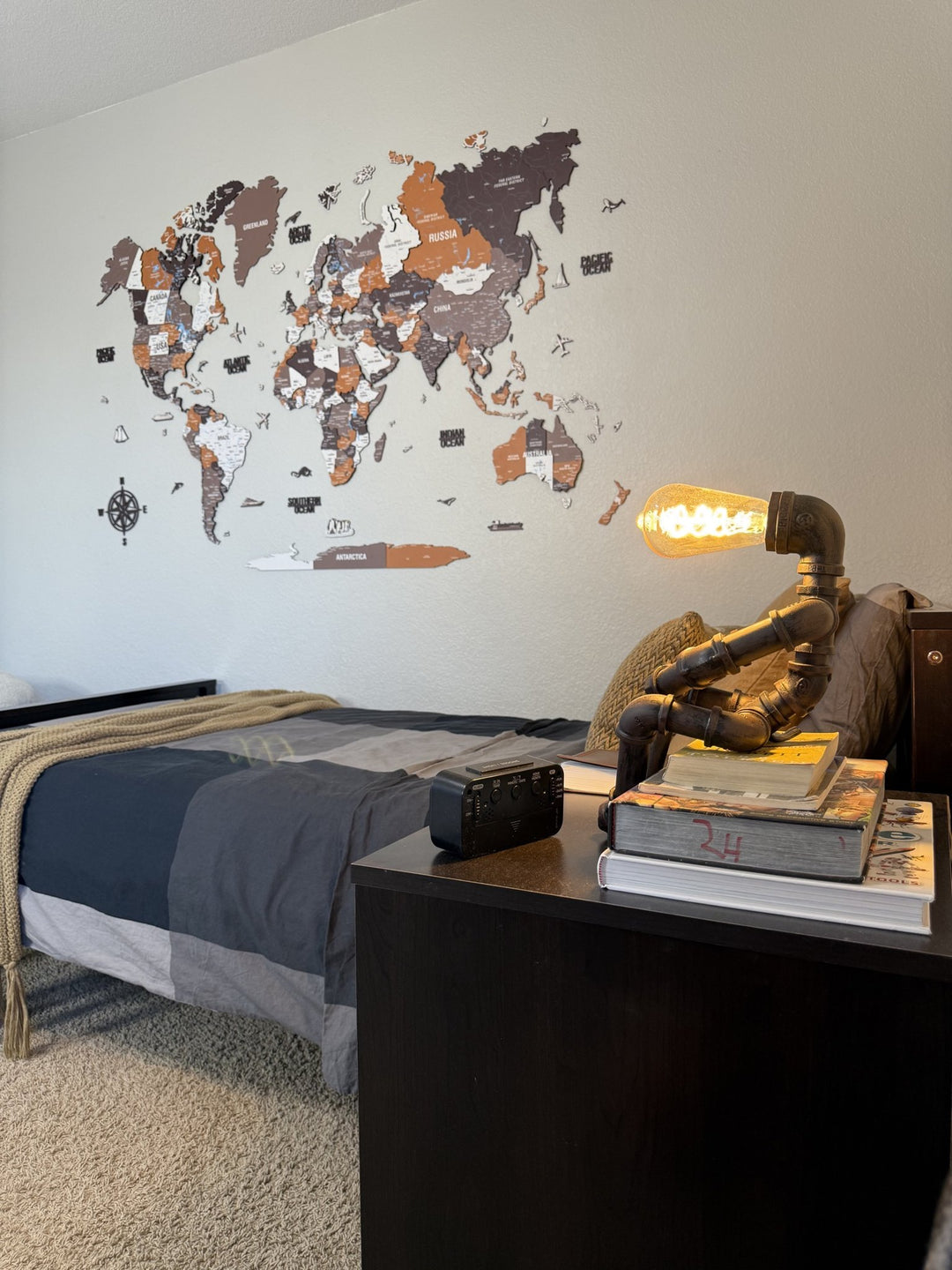 3D Ahşap Dünya Haritası Renkli UV Baskı (Soil) - @cozyhomebymuroj paylaşımı