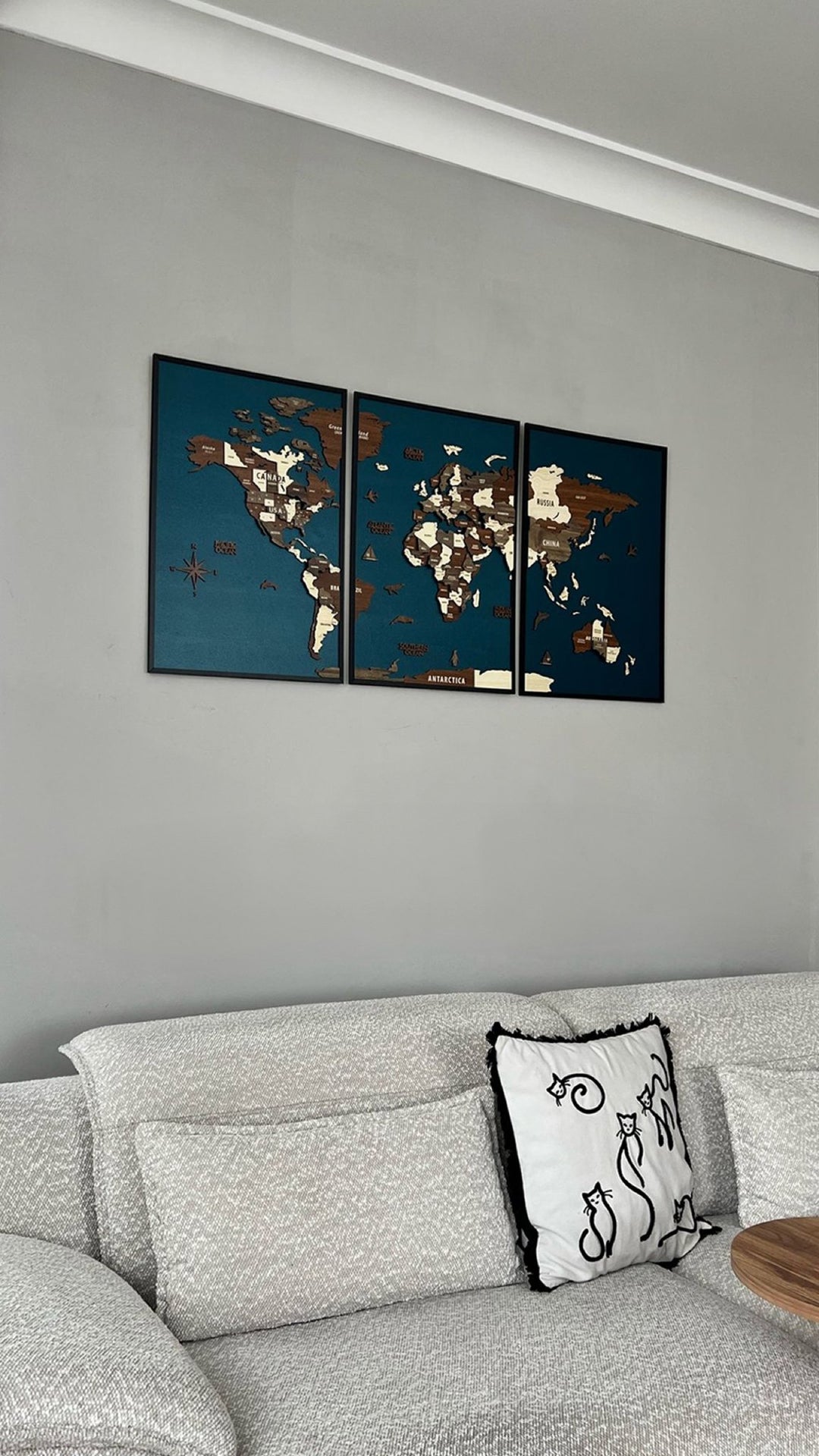 3D Ahşap Dünya Haritası - Modern 3 Parça Çerçeveli Tasarım - müşteri fotoğrafı