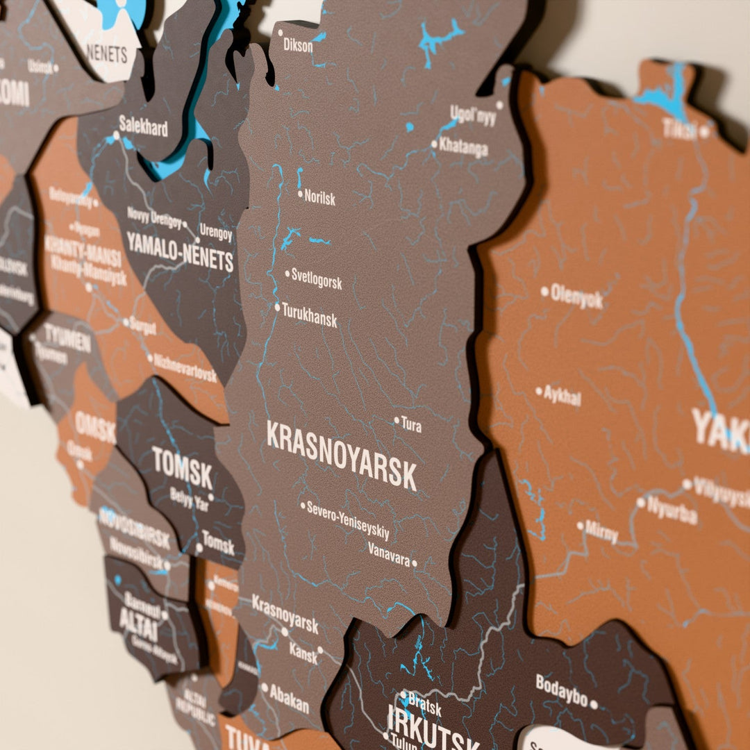Rusya ahşap haritasında Soil renk katmanlı bölgeler ve isimler, yakın plan