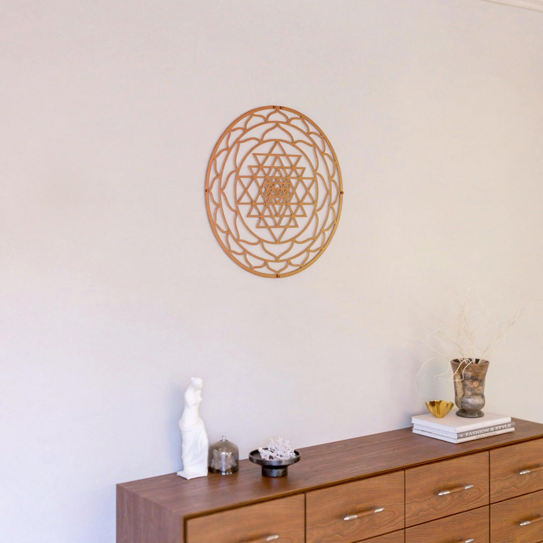 sri-yantra-bakir-metal-duvar-tablosu-geometrik-tasarım-colorfullworldstr