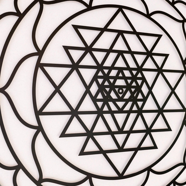 sri-yantra-siyah-metal-duvar-dekoru-geometrik-tasarım-colorfullworldstr
