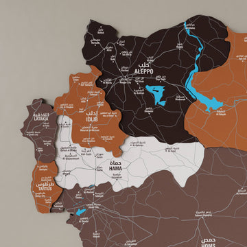 Soil Suriye haritasının Halep, İdlib ve Hama bölgesi, yakın çekim yol ve şehir detayı