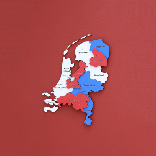 hollanda-ahsap-duvar-haritasi-ahsap-duvar-dekoru-bayrak-renkli-3d-ev-dekorasyonu-icin-ozel-tasarim-colorfullworldstr