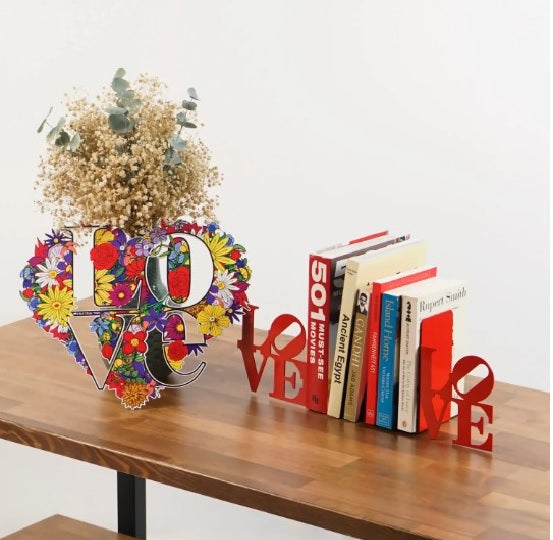 LOVE Yazılı - İki Satırlı Metal Kitap Tutucu & Bookend